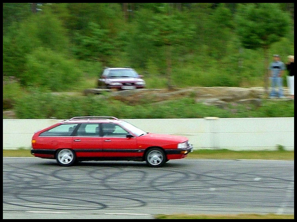 Audi 100