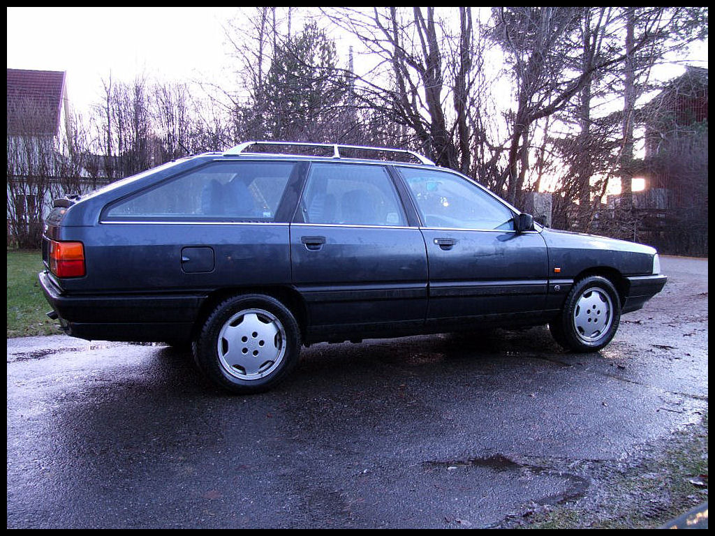 Audi 100