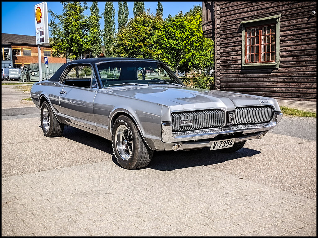 Mercury Cougar